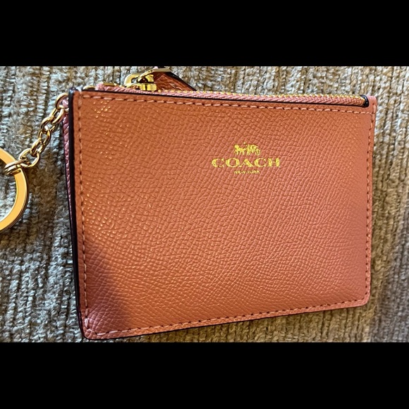 TODAY!! NWT! Coach Petal Pink Small Hobo 5 set- - Picture 7 of 14